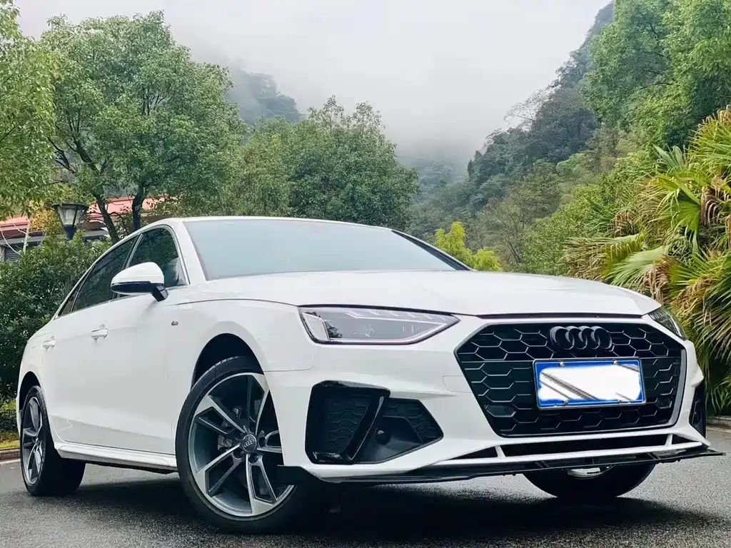 Audi A4L 2020