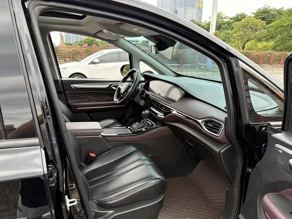 GAC Motor Trumpchi M6 2024 — фото 12