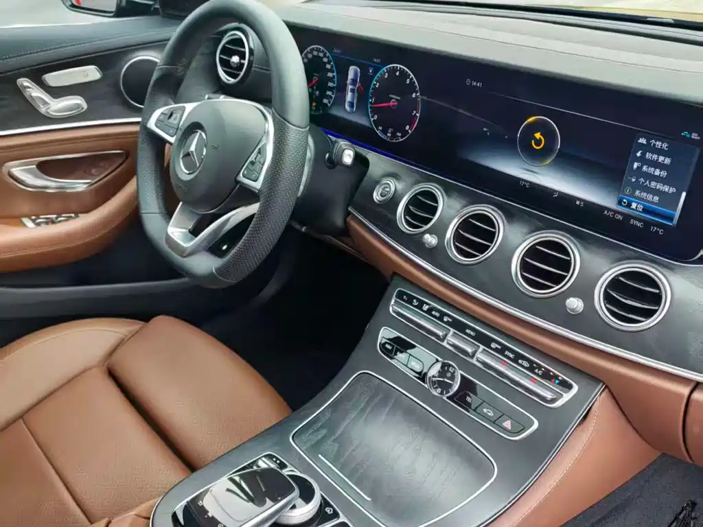 Mercedes-Benz E-Class 2017 — фото 16