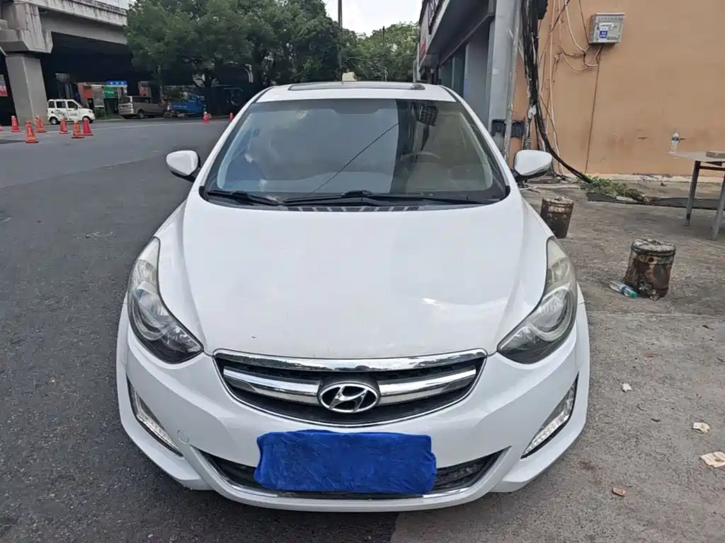 Hyundai Elantra Langdong 2015 — фото 3