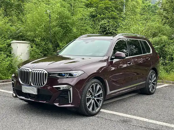BMW X7 2021