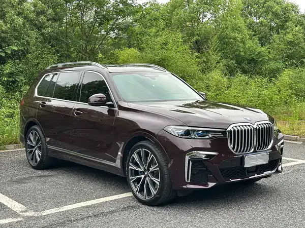 BMW X7 2021