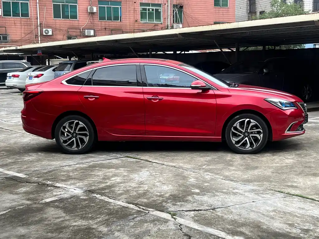 Changan Eado New Energy 2019 — фото 7