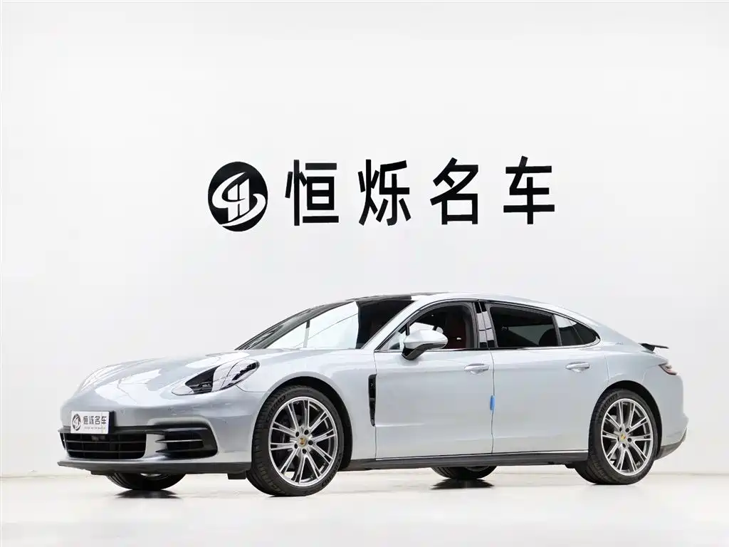 Porsche Panamera 2020 — фото 1