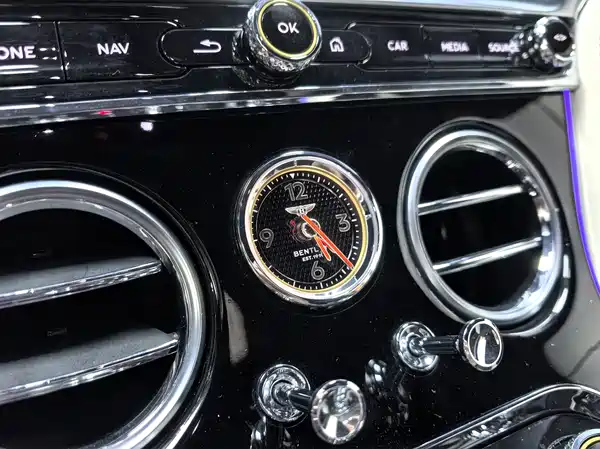 Bentley Continental 2023