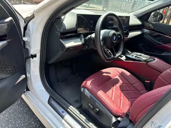 BMW 5 Series 2024