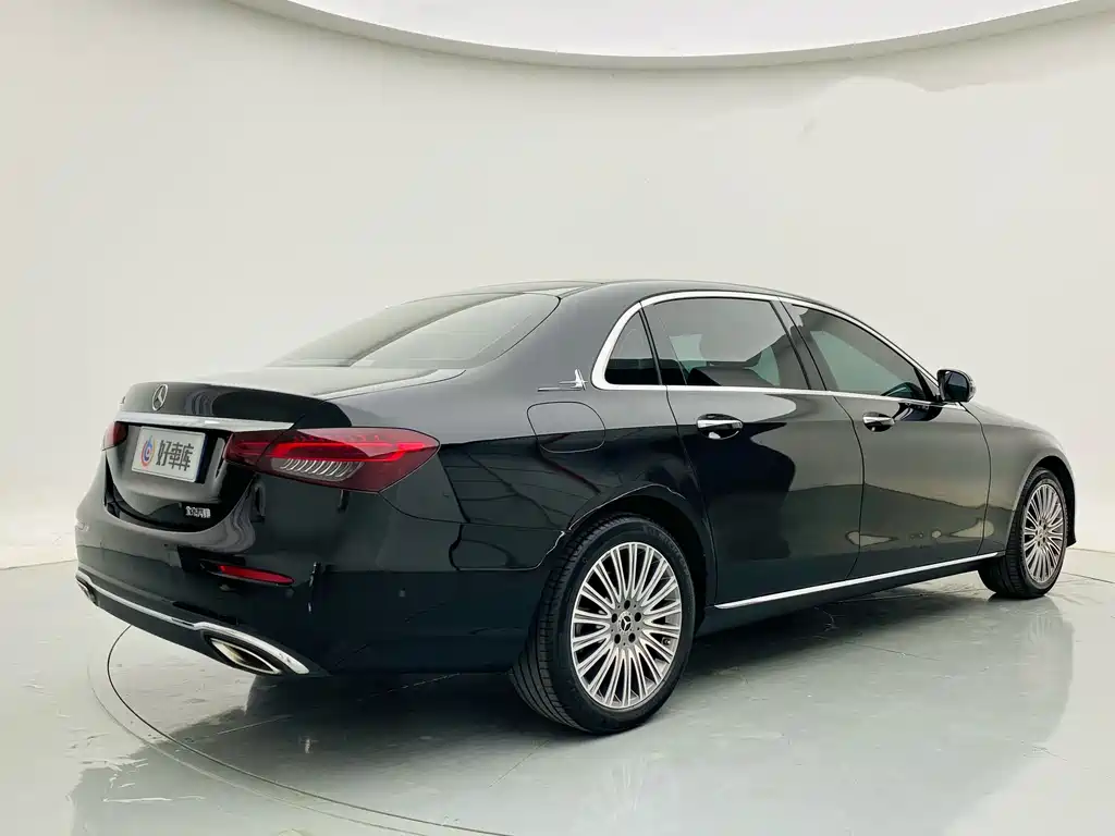 Mercedes-Benz E-Class 2022