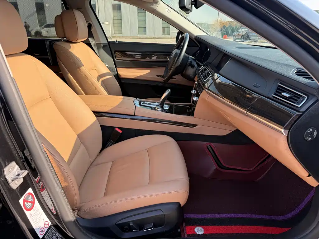 BMW 7 Series 2015 — фото 45