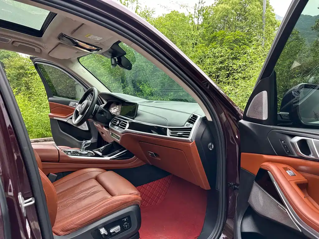 BMW X7 2021 — фото 14