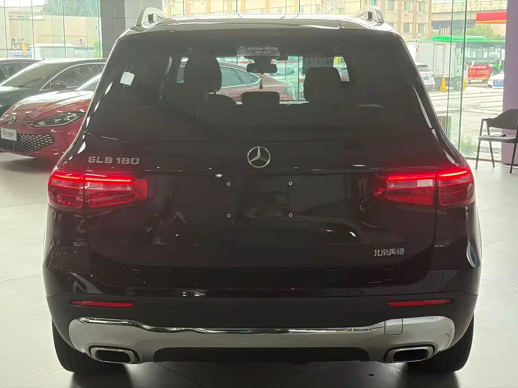 Mercedes-Benz GLB 2021