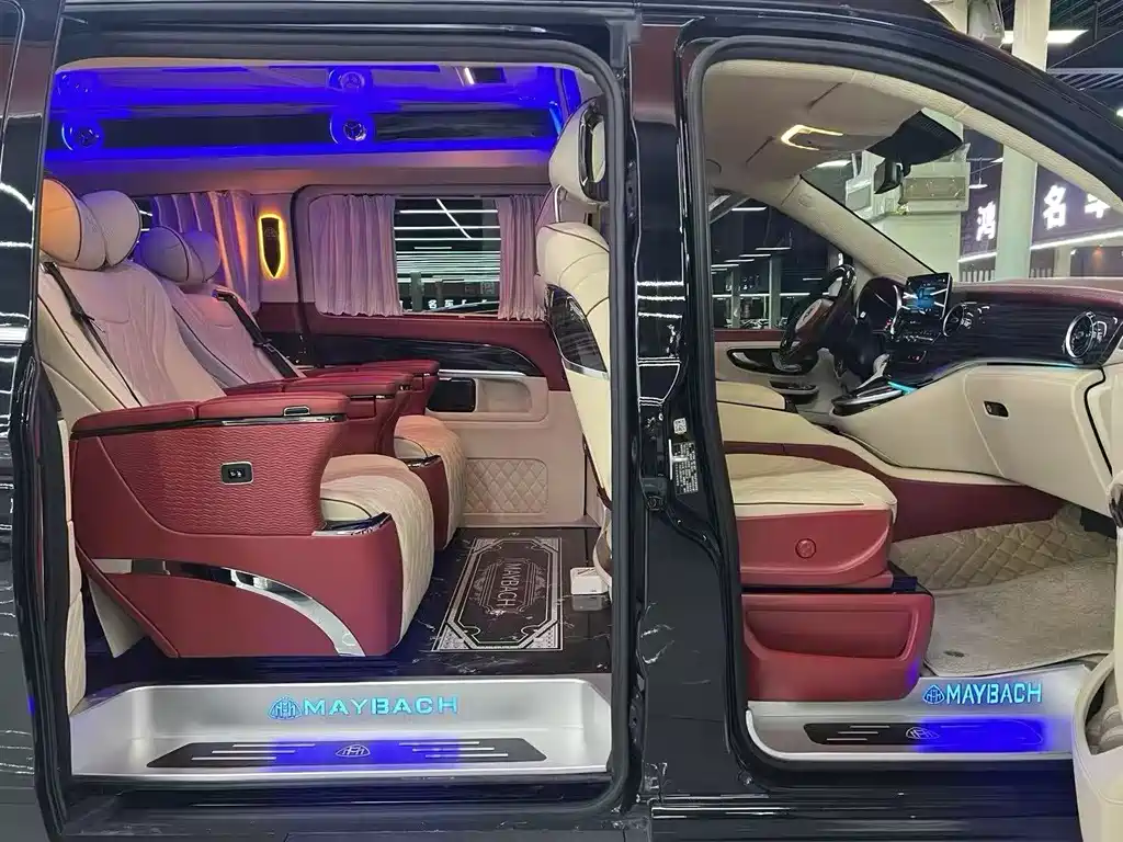 Mercedes-Benz V-Class 2022 — фото 8