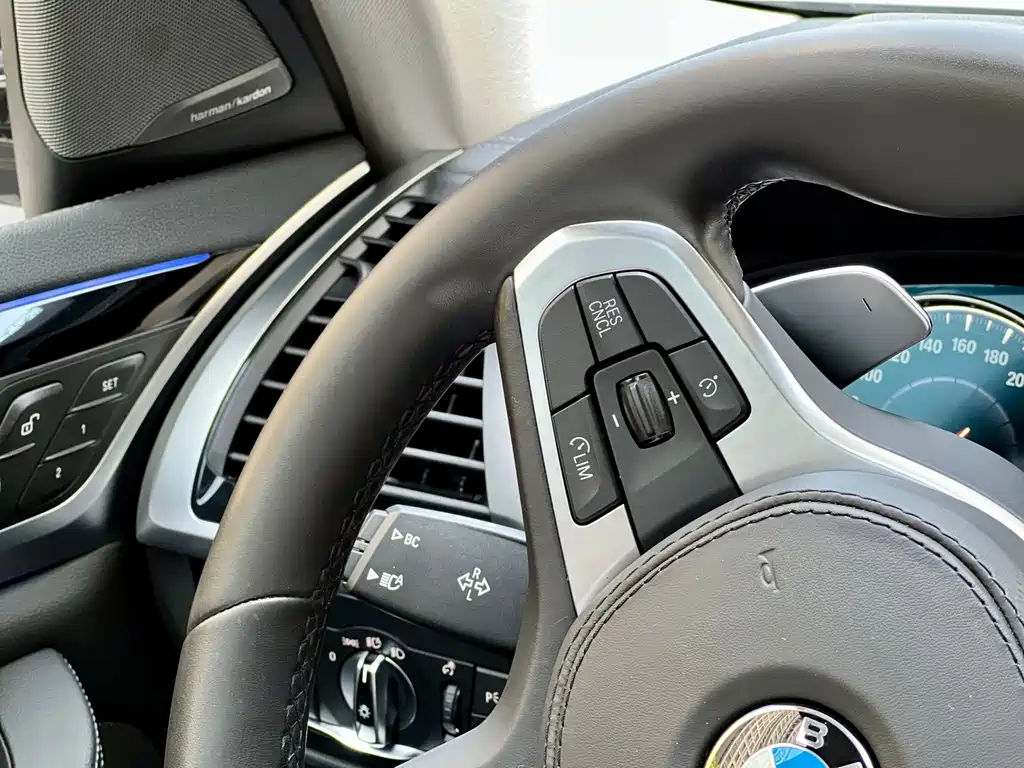 BMW X3 2019 — фото 17
