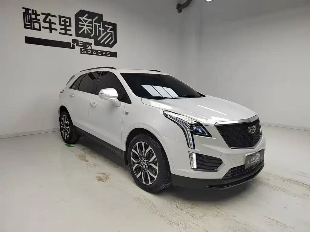 Cadillac XT5 2024 — фото 3