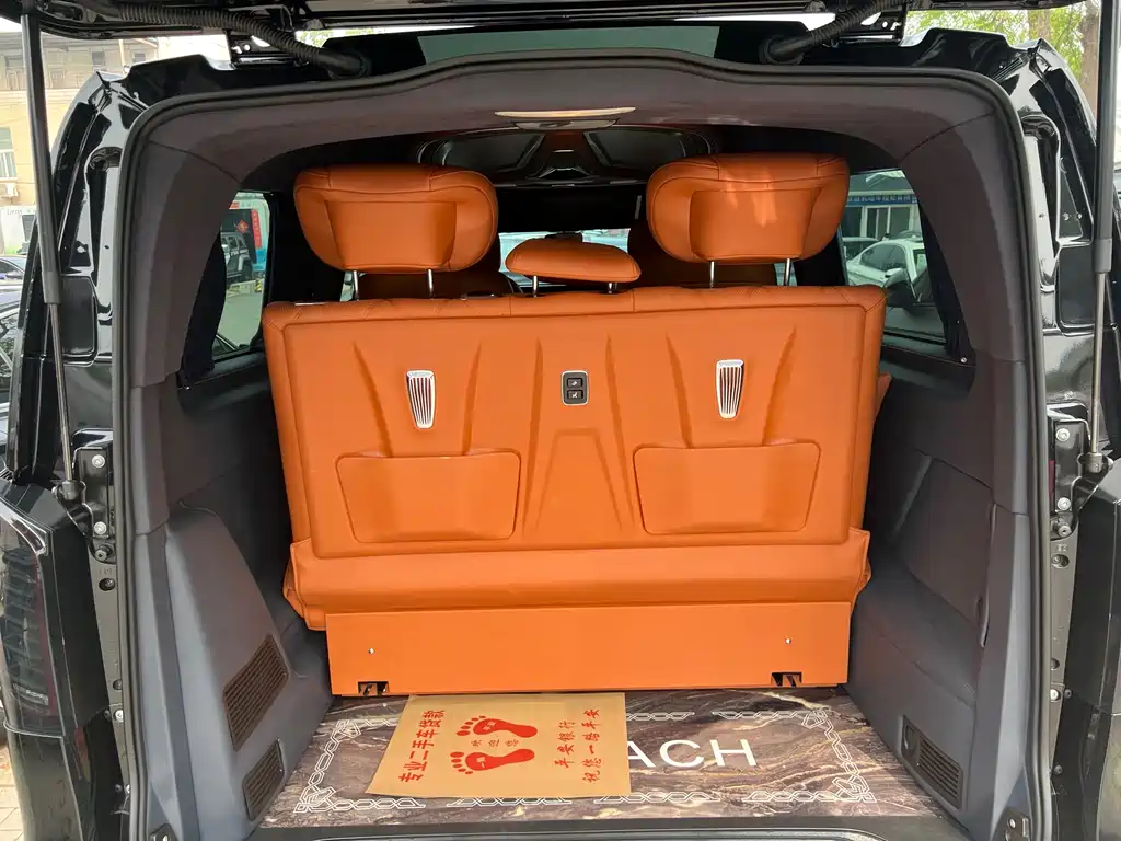 Mercedes-Benz Vito 2023 — фото 12