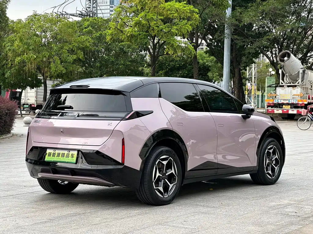 Zeekr X 2025