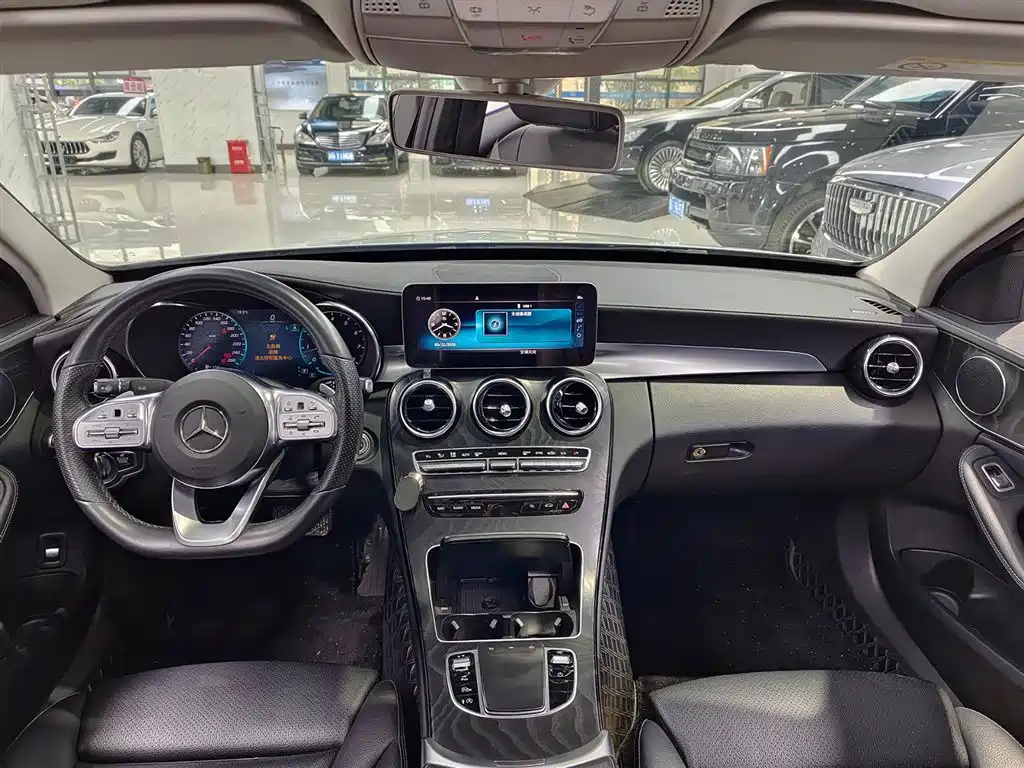 Mercedes-Benz C-Class 2019 — фото 10