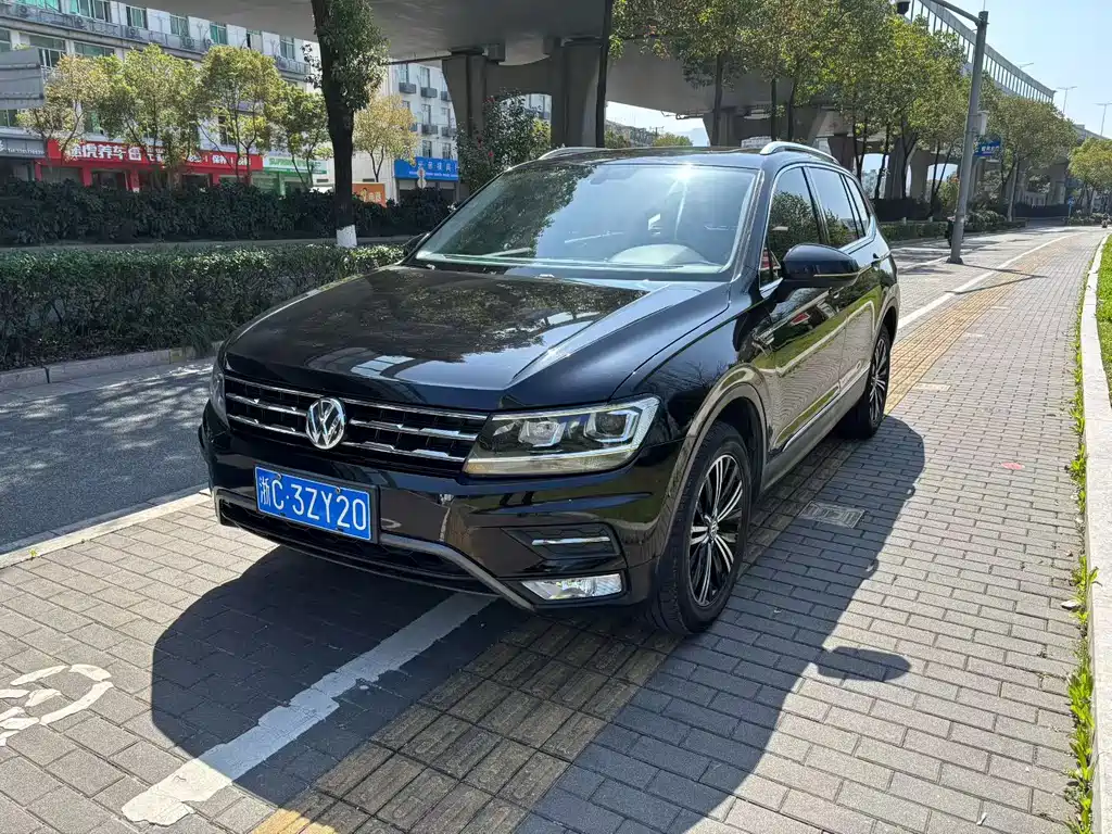 Volkswagen Tiguan L 2019 — фото 2