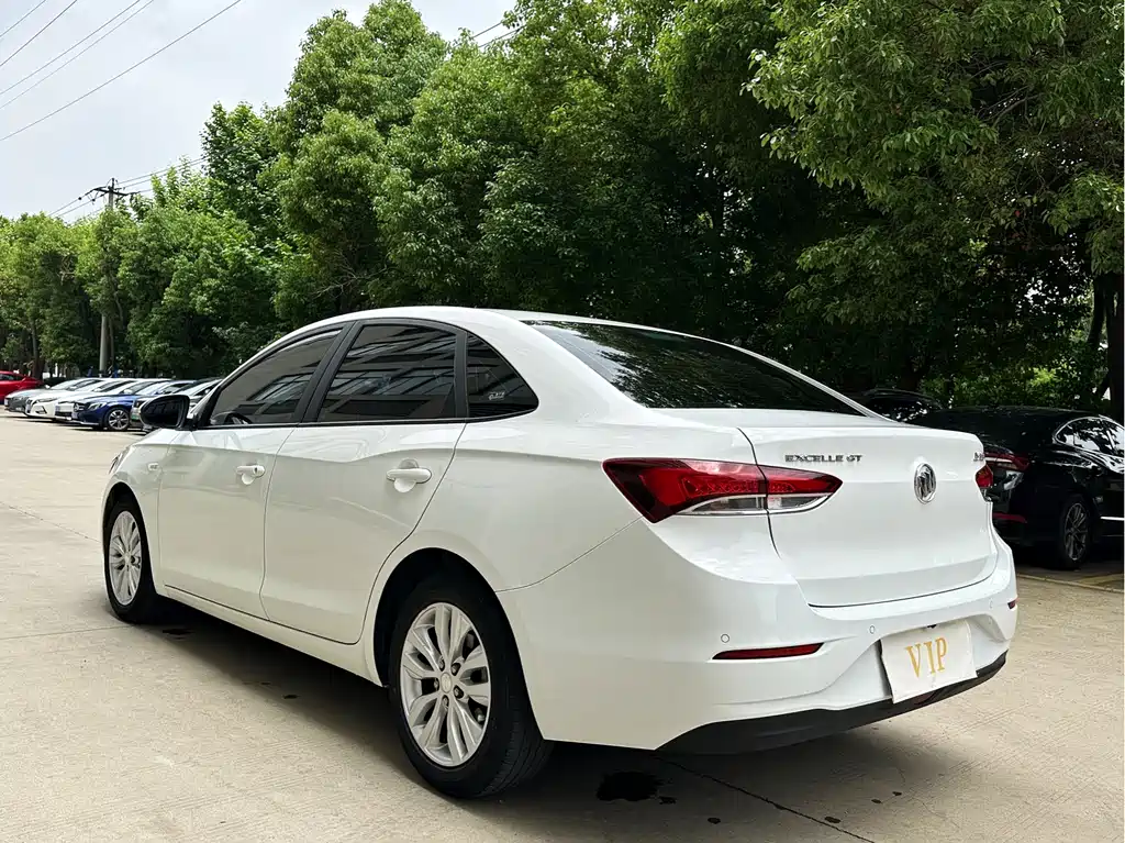 Buick Excelle 2020 — фото 12