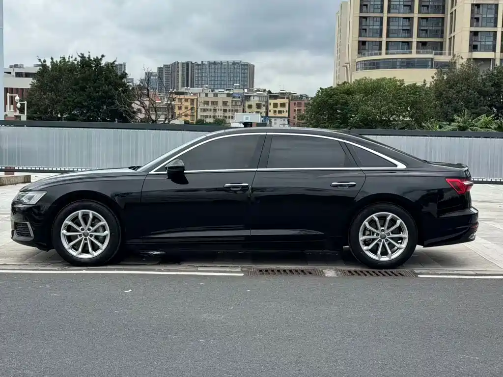 Audi A6L 2021