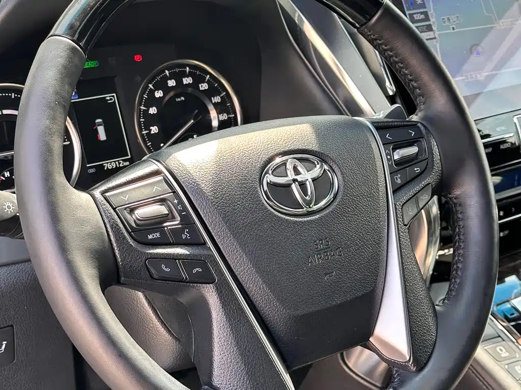 Toyota Vellfire 2021 — фото 16