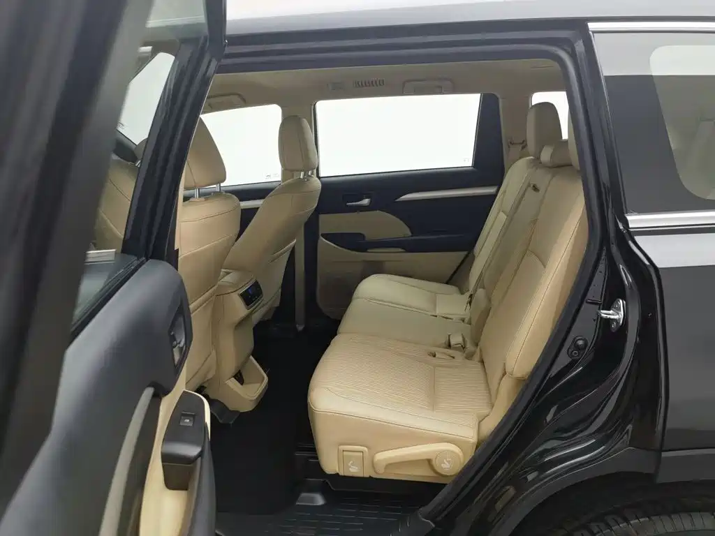 Toyota Highlander 2019 — фото 15