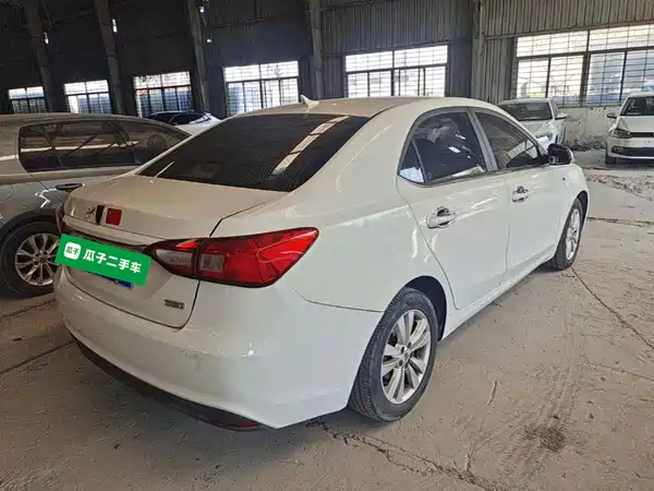 Roewe 360 2016