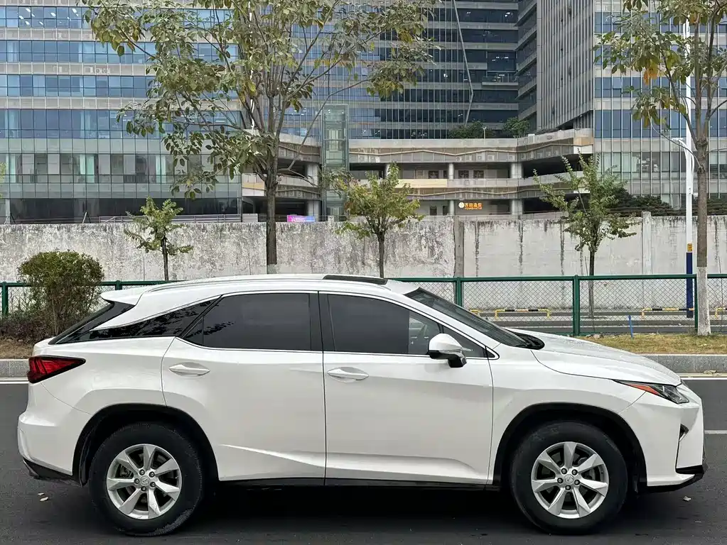 Lexus RX 2017 — фото 4