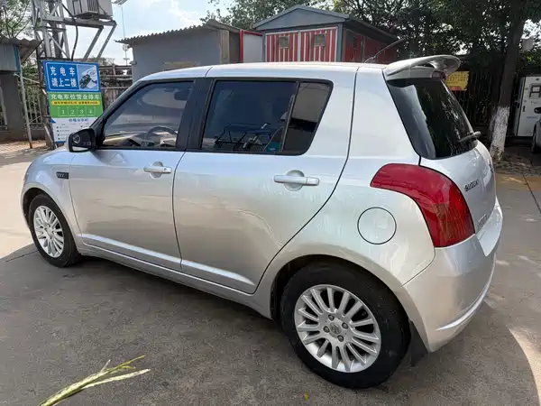 Suzuki Swift 2008
