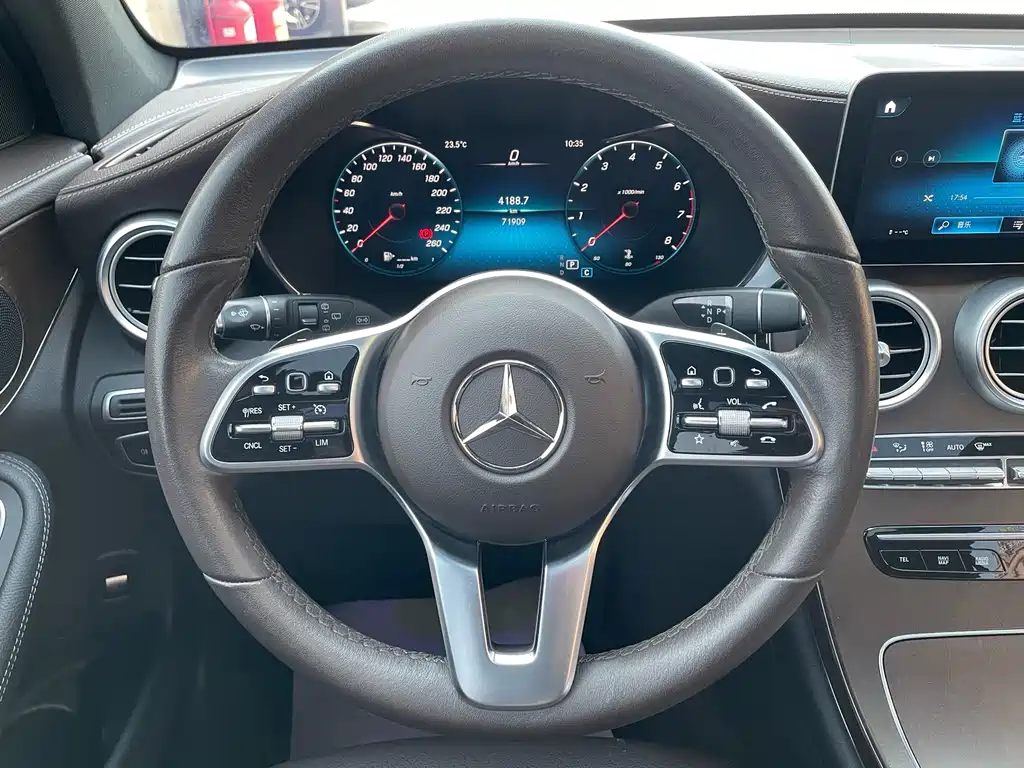 Mercedes-Benz GLC 2022 — фото 16