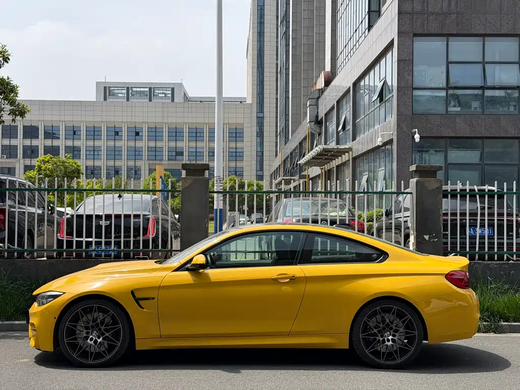 BMW M4 2018 — фото 3