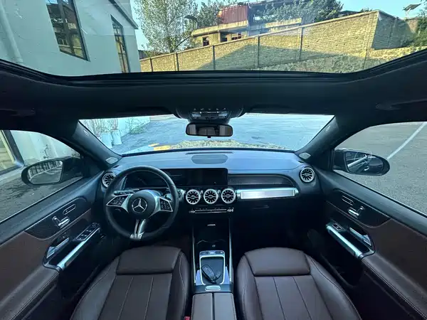 Mercedes-Benz GLB 2025