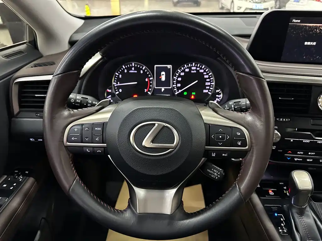 Lexus RX 2019 — фото 10
