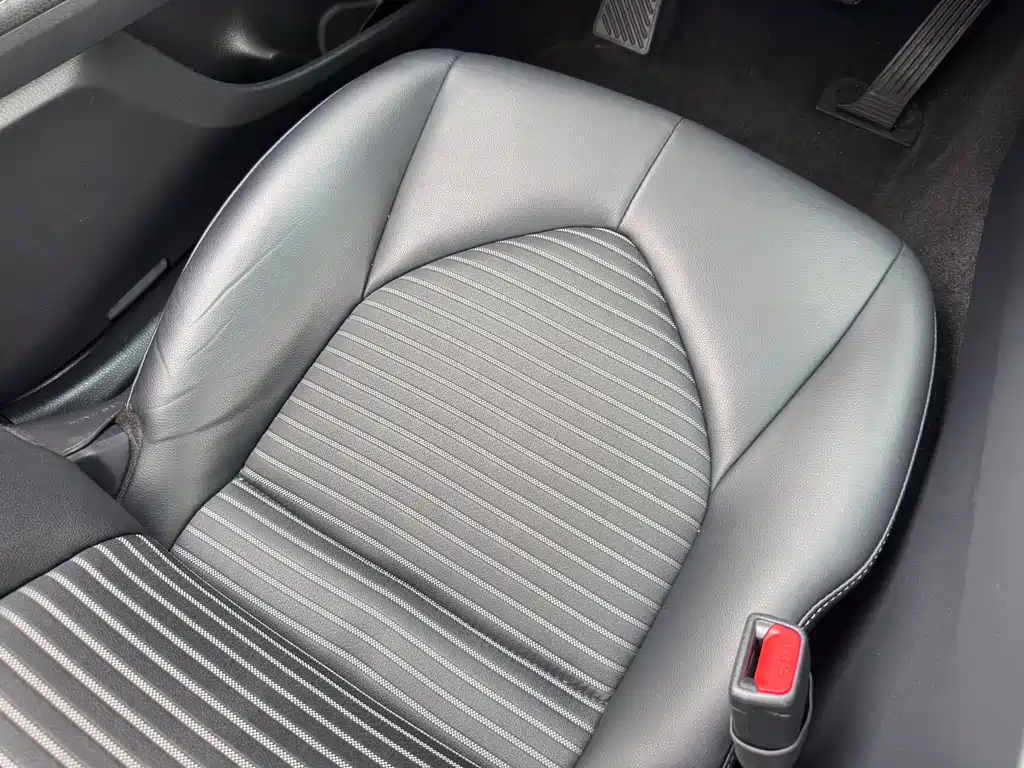 Toyota Camry 2023 — фото 18