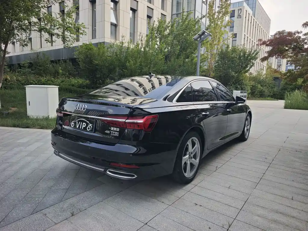 Audi A6L 2022 — фото 10