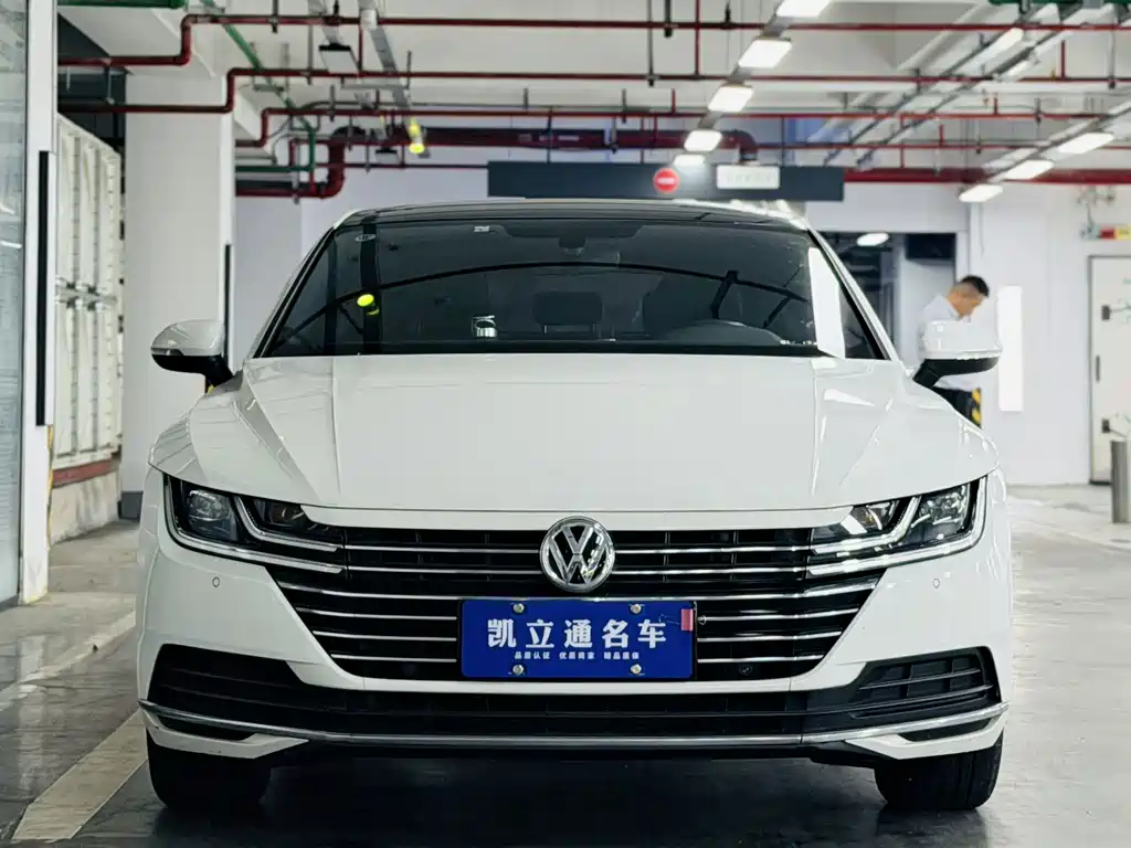 Volkswagen CC 2019 — фото 1