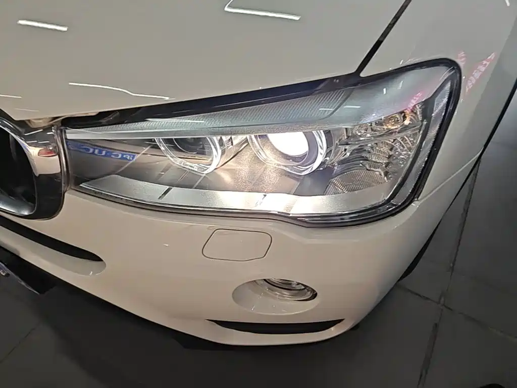 BMW X3 2014 — фото 24