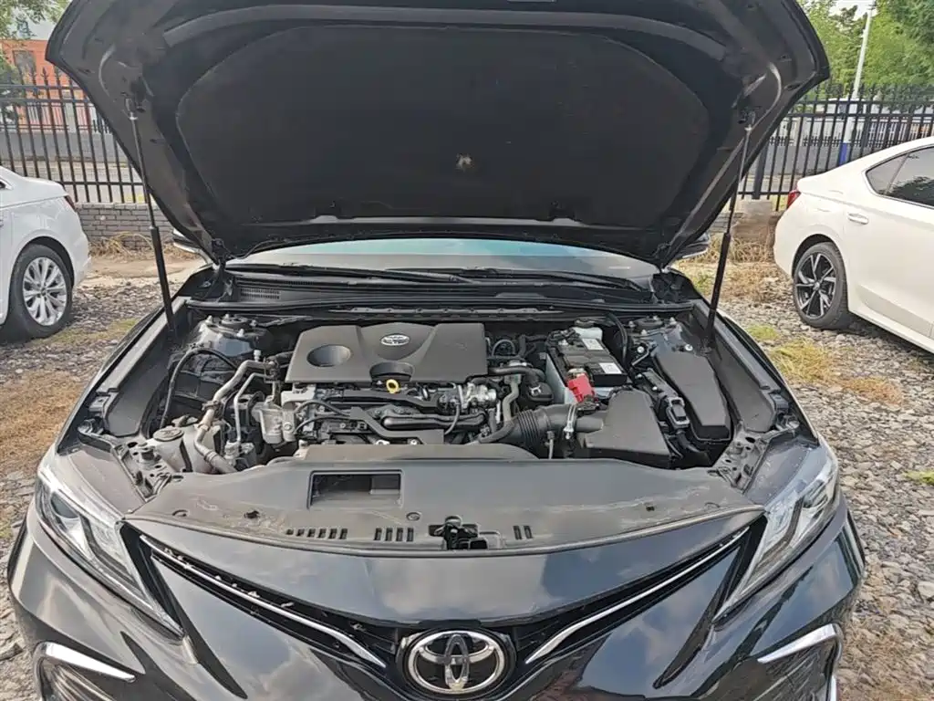 Toyota Camry 2023 — фото 19