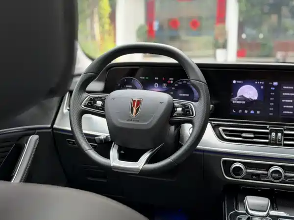 Hongqi HS5 2023