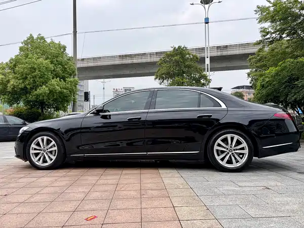 Mercedes-Benz S-Class 2022