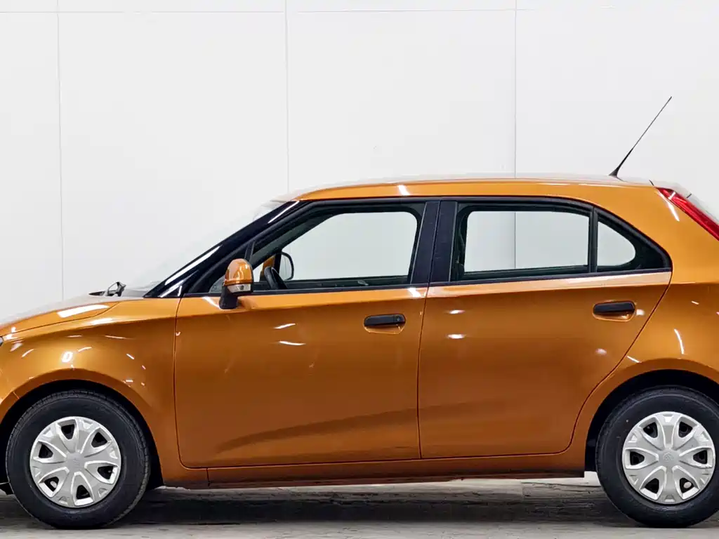 MG 3 2015