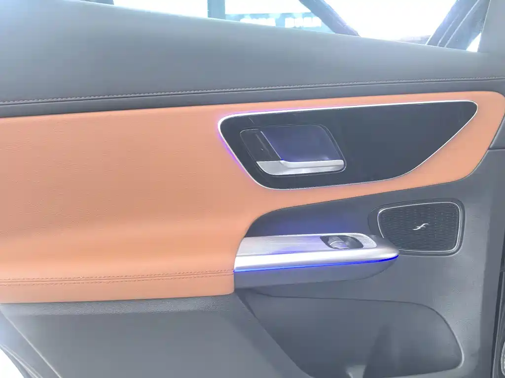 Mercedes-Benz GLC 2023 — фото 13