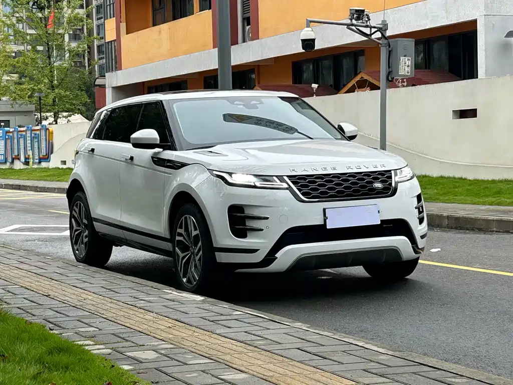 Land Rover Evoque 2023 — фото 3
