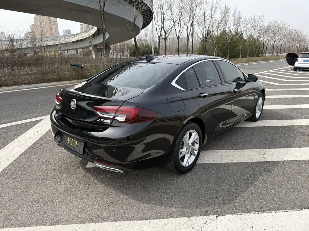 Buick Regal 2022 — фото 10
