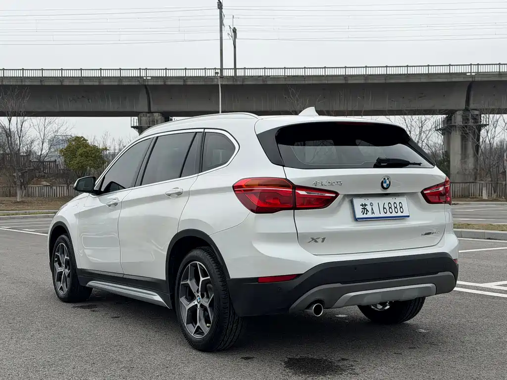 BMW X1 2019 — фото 5