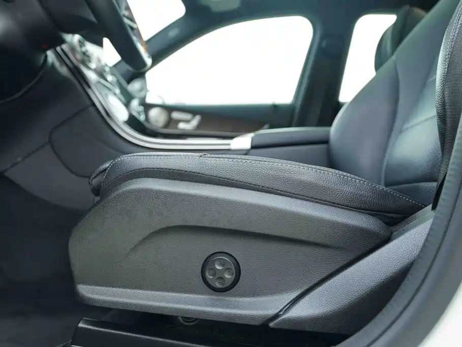 Mercedes-Benz GLC 2019 — фото 12