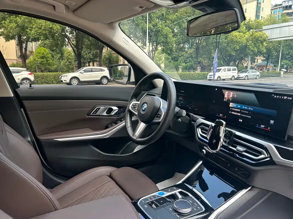 BMW i3 2022 — фото 13