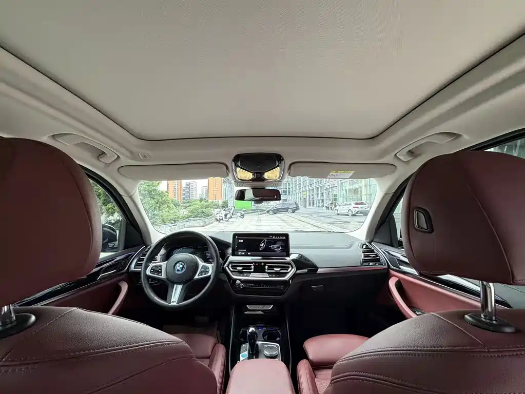 BMW iX3 2022 — фото 14