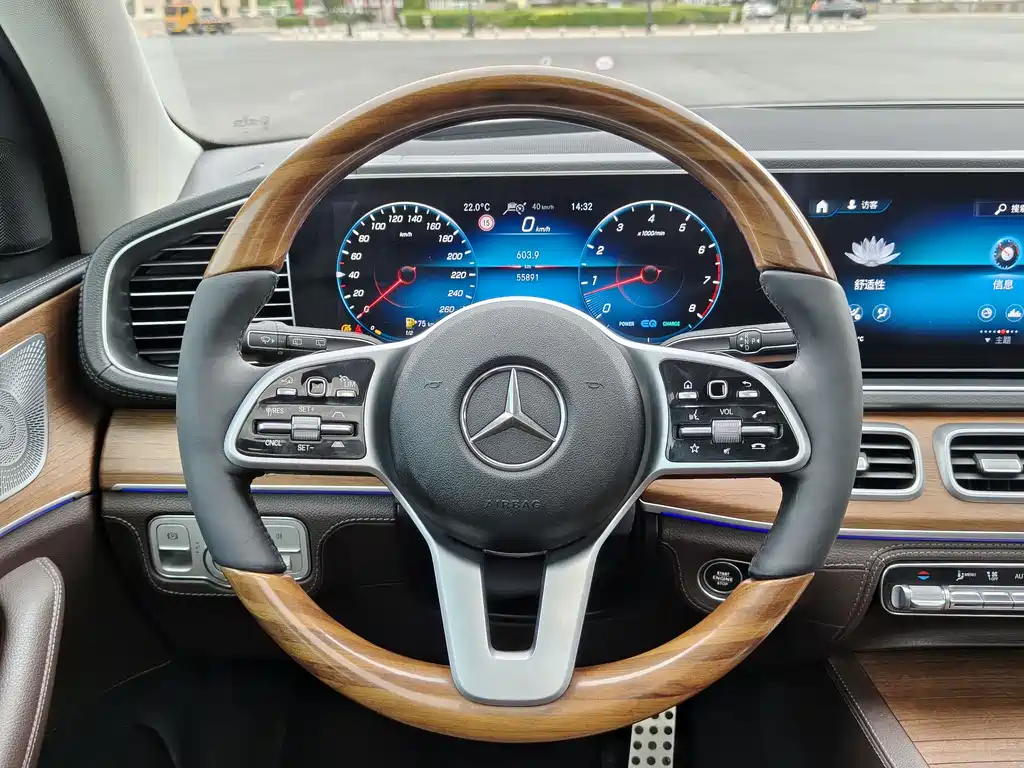 Mercedes-Benz GLS 2021 — фото 17