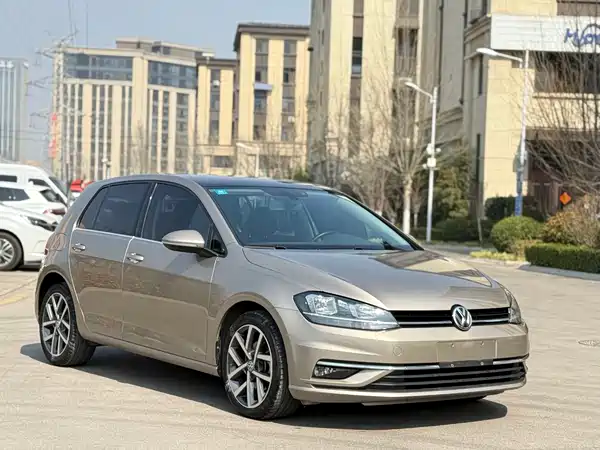 Volkswagen Golf 2020