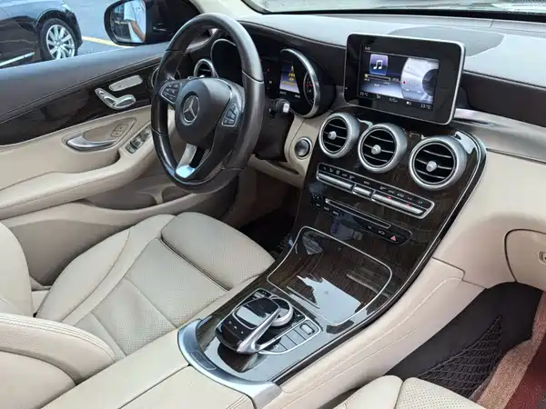 Mercedes-Benz GLC 2017